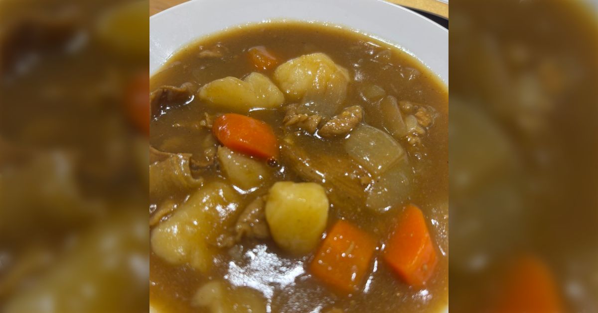 カレールウの箱の裏に書いてある通りに作ったカレーを食べてみてほしい「カスタムする前にノーマルを極めましょうと」「指示通り作ったら薄いよね？」