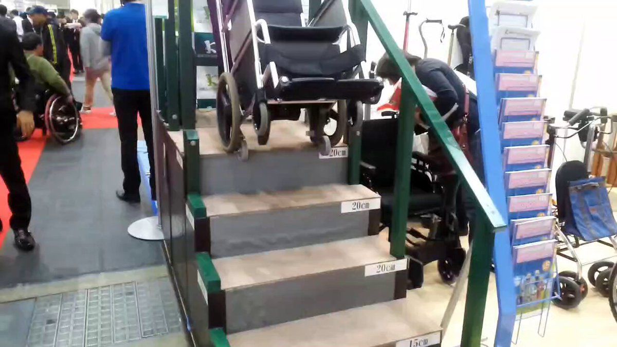 女装子映画館投稿動画 イオンシネマの車椅子の件の行き着くところは総合的には「障害者への忌避感」「映画館スタッフの過労」「時には映画館の撤退」などになるだろうね(^o^;)  - posfie
