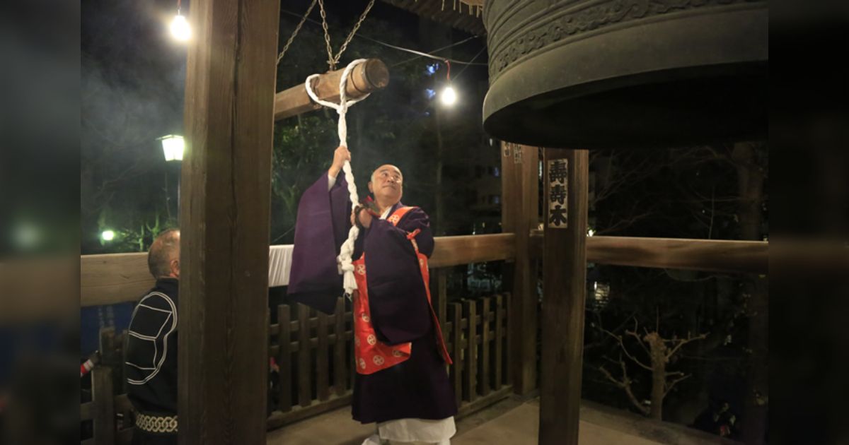 日本の伝統と思われがちだが、実は明治時代以降たかだか150年ほどのものは案外多い。これらは歴史学者が「発明された伝統」(invented ...