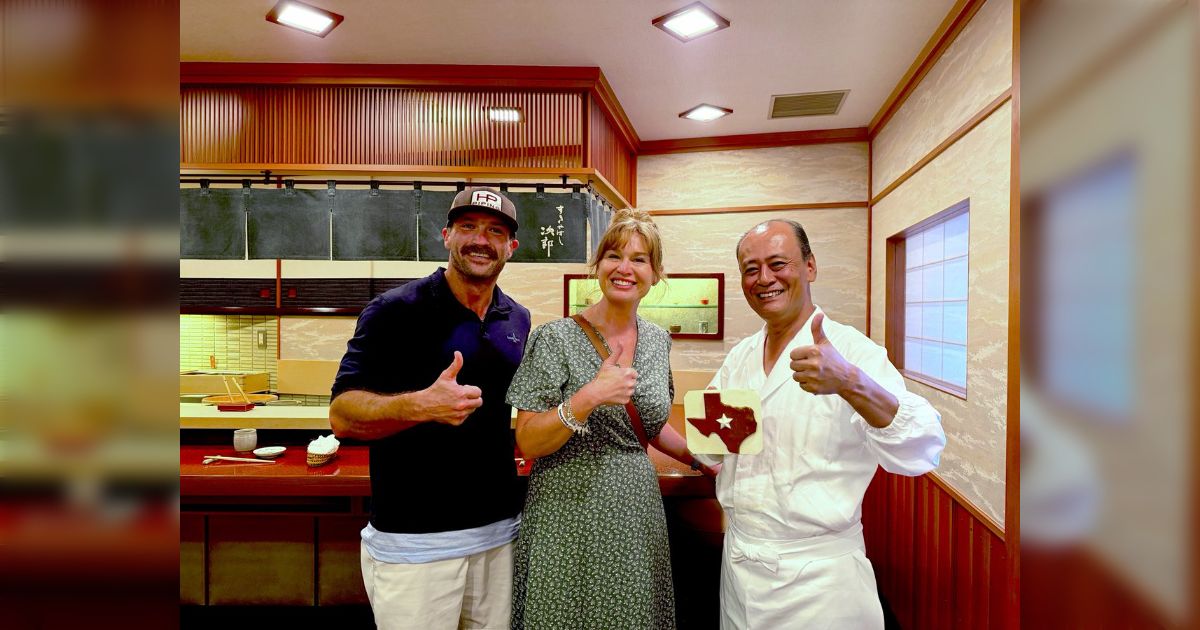 6カ月前「でっかい肉を食おうぜ…テキサスへようこそ」と投稿しバズったテキサスニキ、プラハ旅行の計画を変更し、現在日本旅行を楽しんでいる様子「ついに到着！こんにちは日本」