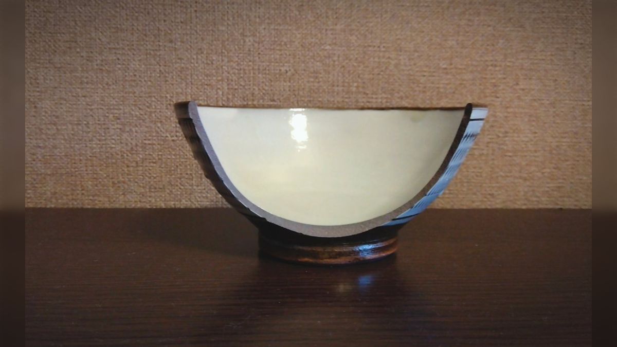 民陶・小鹿田焼の茶碗が割れてしまったが、その割れ方と断面が