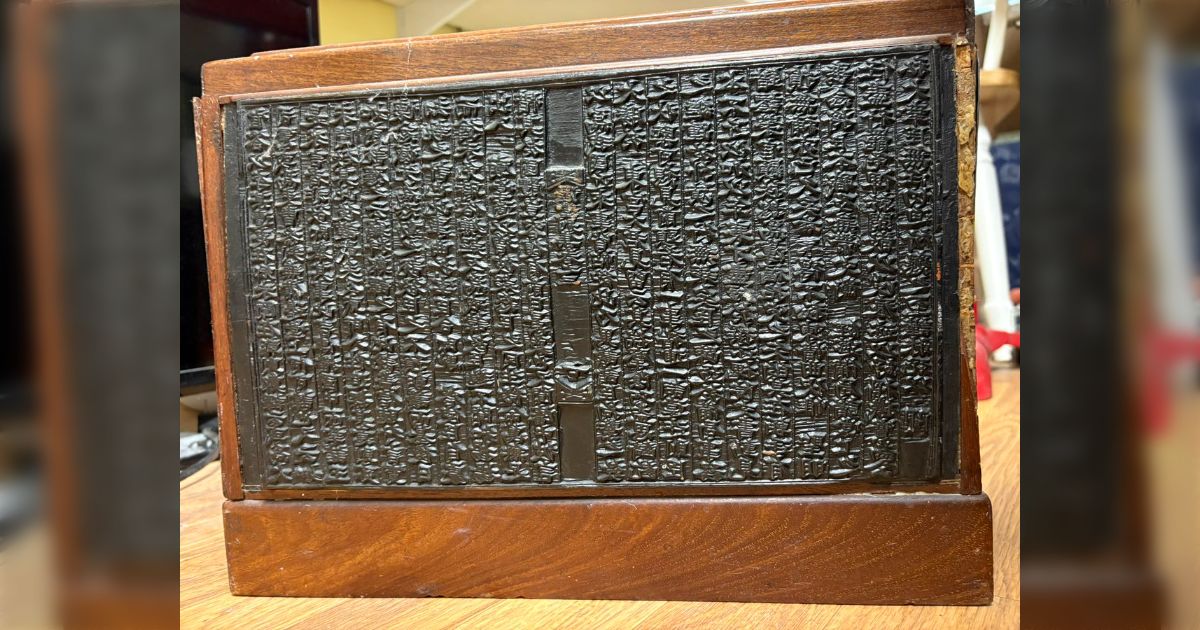 1960年代に母が日本で買った「謎の木の箱」の正体は何？アメリカのXユーザーの呼びかけから特定までの流れがドキュメンタリーすぎる