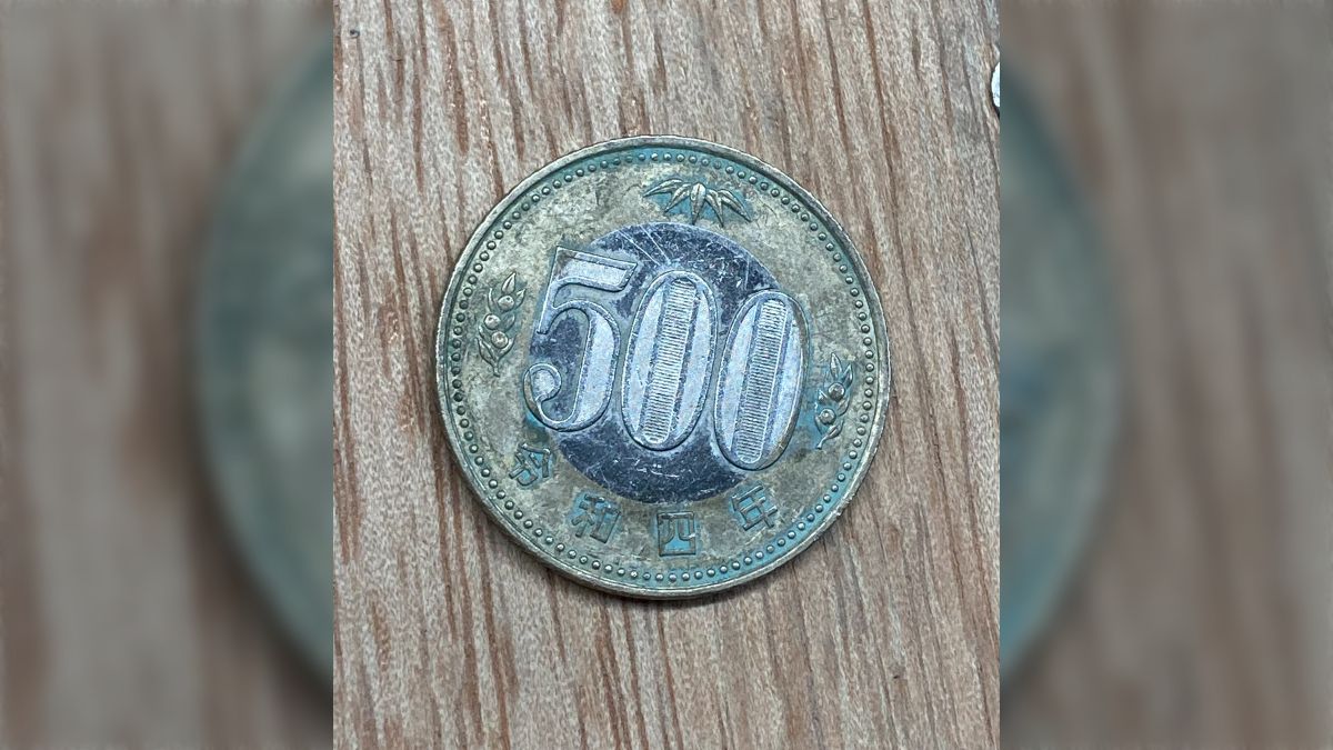 お釣りで出てきた新500円硬貨が発行一年とは考えられないほど
