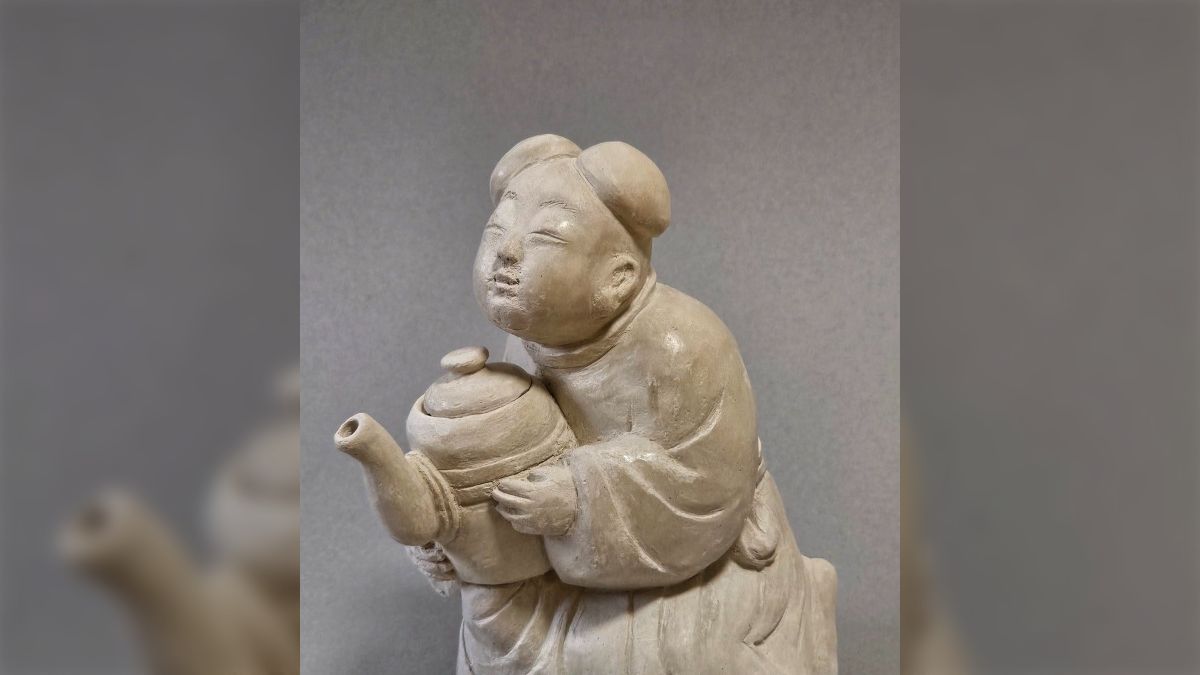 謎の像！ 多色陶器粘土人物像 約30cm 謎の像！ 多色陶器粘土人物像 約30cm 美術品・アンティーク